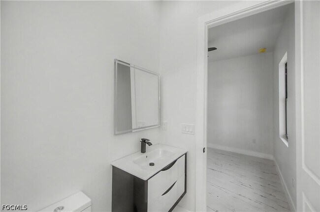 Building Photo - 3121 69th St W