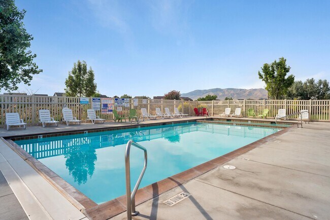 Primary Photo - 1227 SilverCrest Dr