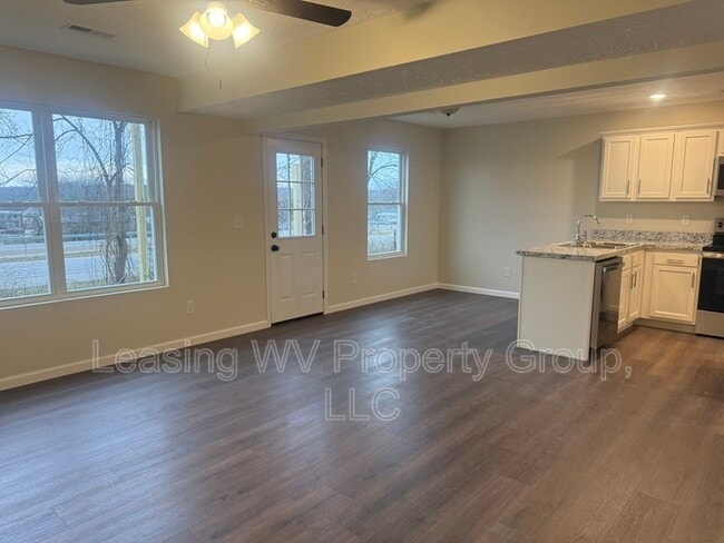 Building Photo - 71 Christian Ct