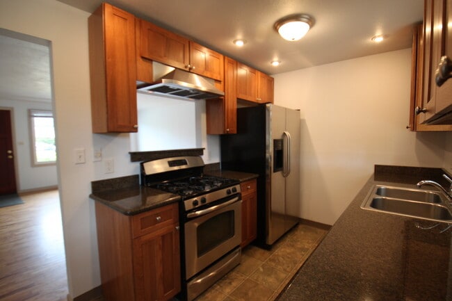 Building Photo - 4518 S 11th St