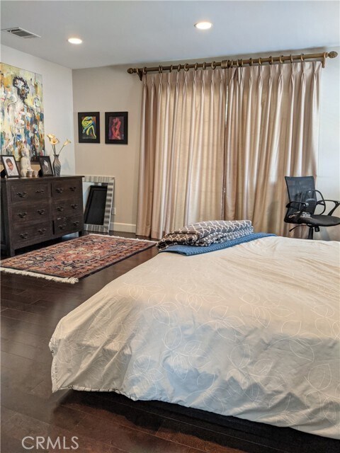 Building Photo - 4634 La Canada Blvd