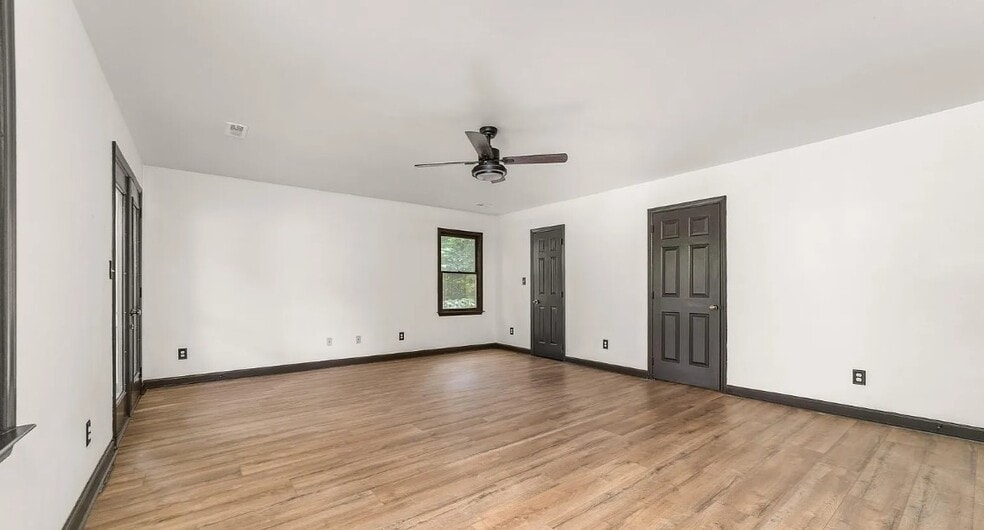Bedroom 1 - 552 Blue Rock Dr