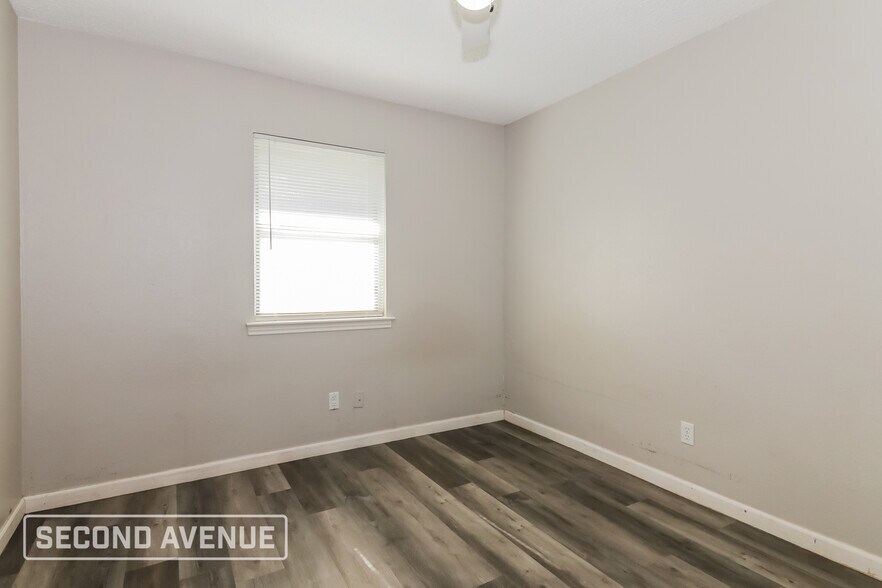 Building Photo - 622 Martingale Trail