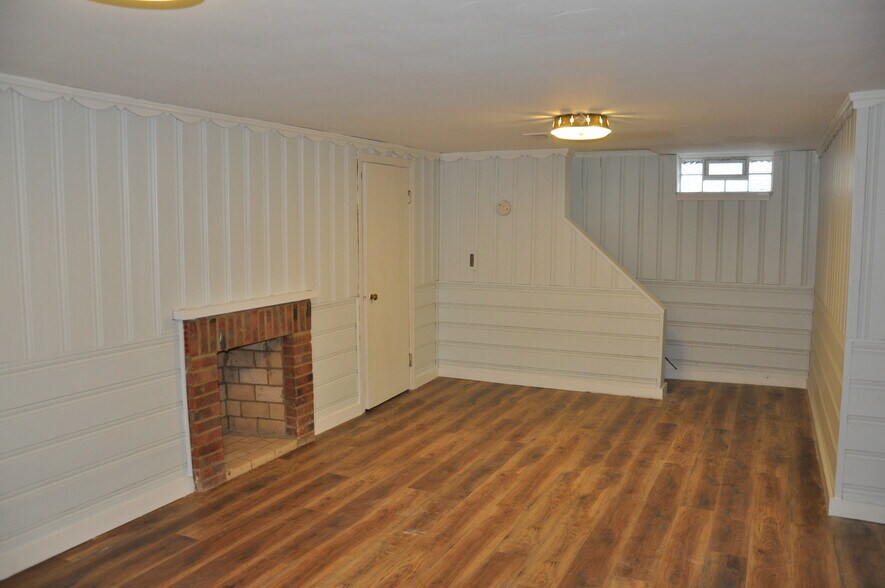 Building Photo - 4302 Silsby Rd