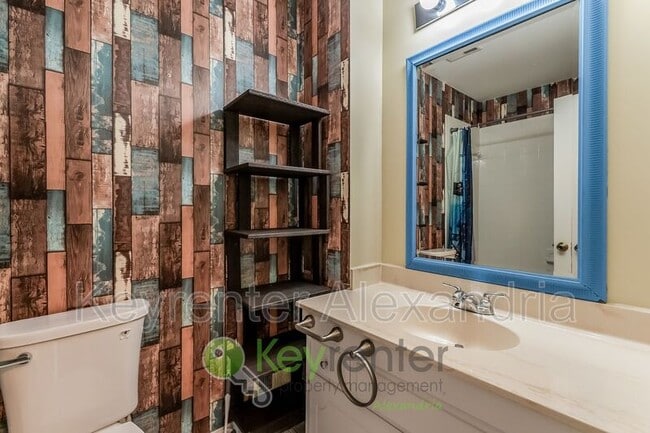Building Photo - 8239 Dr Craik Ct
