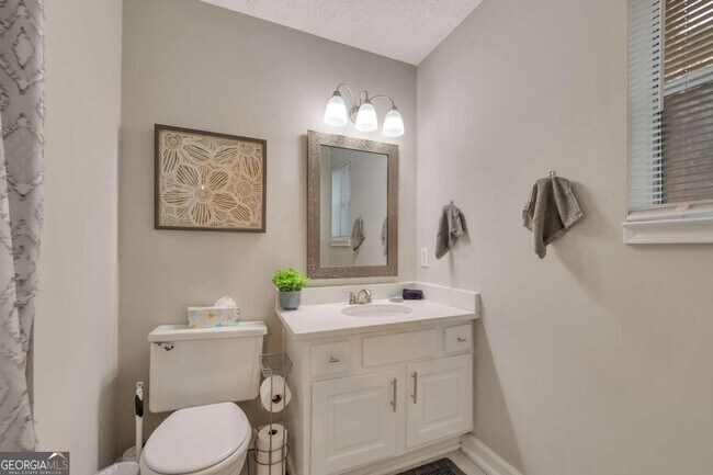Building Photo - 4375 Coopers Creek Dr SE