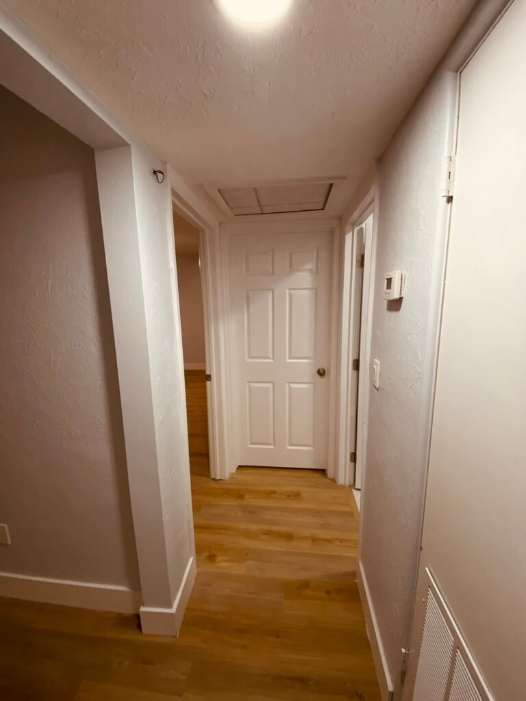 Bedrooms Entrance - 131 W Atwater Ave