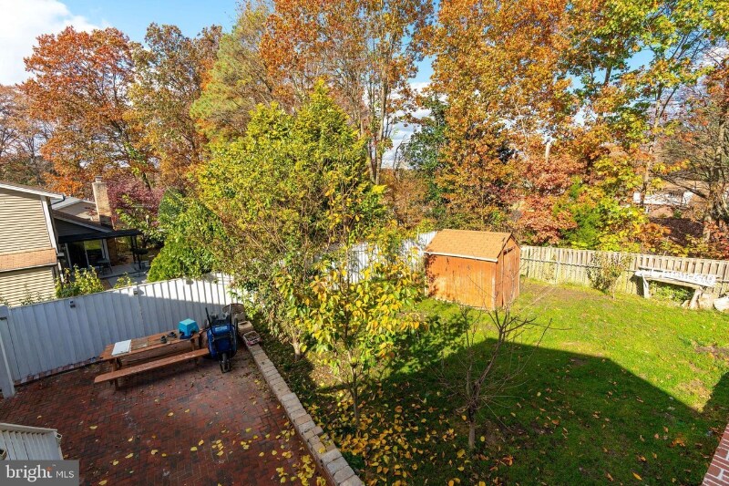 Building Photo - 2512 Linwood Ln