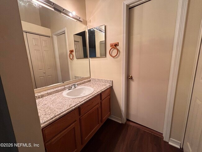 Building Photo - 8531 Sturbridge Cir W
