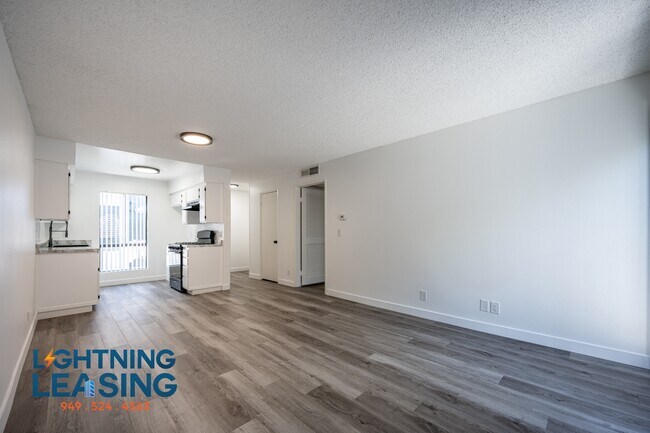 Building Photo - 14201 Victory Blvd