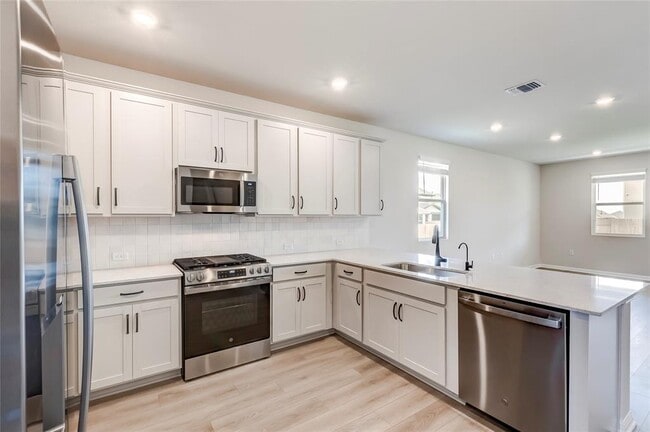 Building Photo - 133 Silverleaf Spur