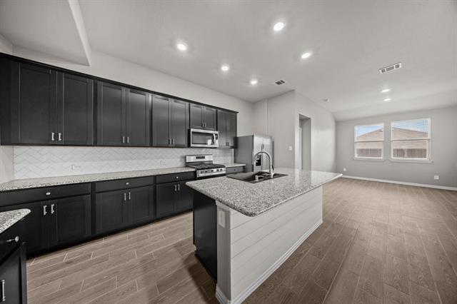 Building Photo - 2611 Fieldcrest Ln.