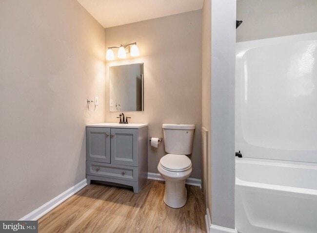 Building Photo - 32 Buena Ct