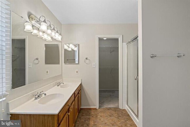 Building Photo - 3429 Lacrosse Ct