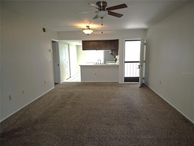 Building Photo - 114 Meadow Ln