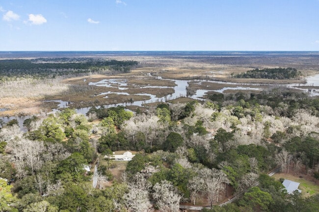 Building Photo - 10104 Johns Bayou Rd