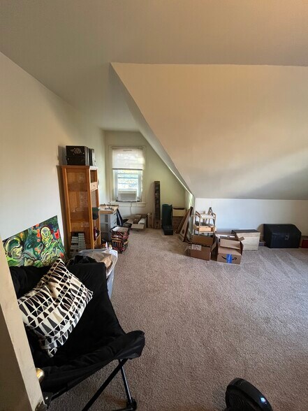 Building Photo - 411 7th St