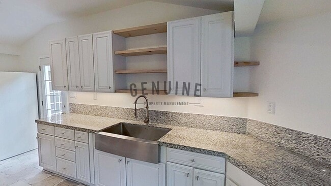 Building Photo - Adorable 2Bd 2Ba Home in Silverado Canyon