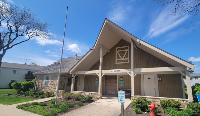 Building Photo - 380 Newport Ln