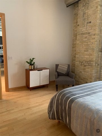 Building Photo - 239 E Chicago St