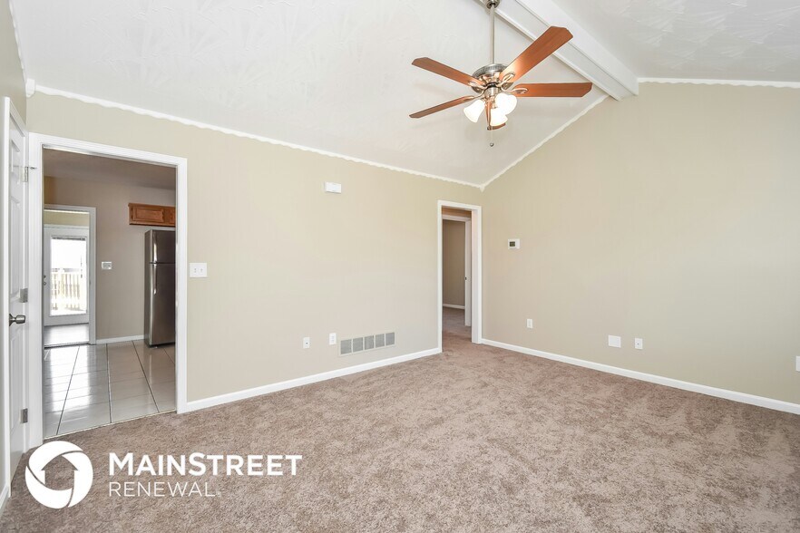 Building Photo - 386 Beechcliff Circle