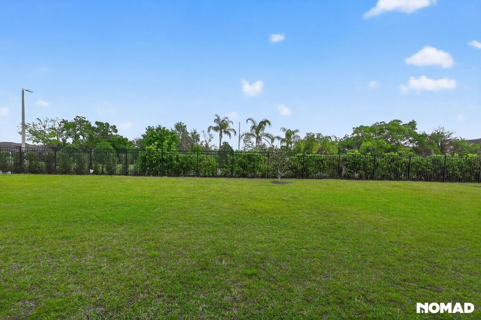 Building Photo - 5332 Fallen Leaf Dr