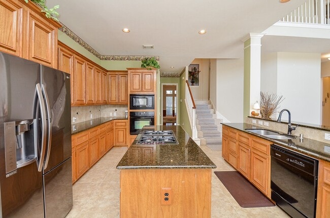 Building Photo - 7934 Woodcrest Ct