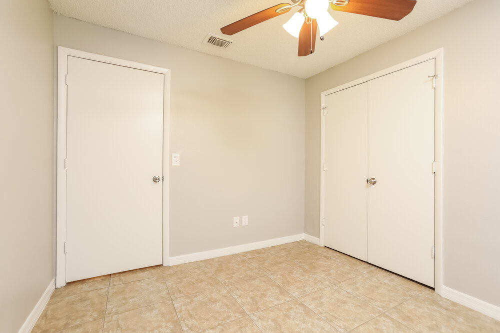 Building Photo - 336 Alba Ln