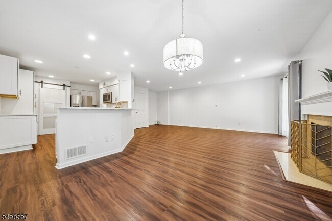 Building Photo - 22 Northbridge Pl