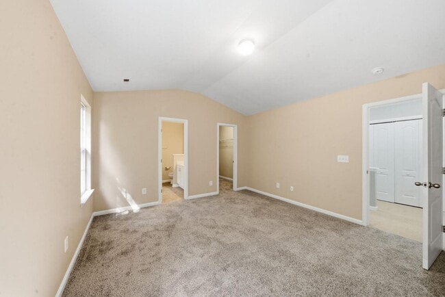 Building Photo - 3527 Londonville Ln