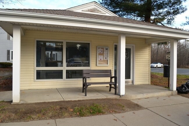 Building Photo - 23 Village Rock Ln