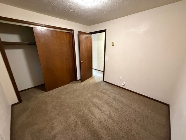 Building Photo - 9133 Tolo Ct NE