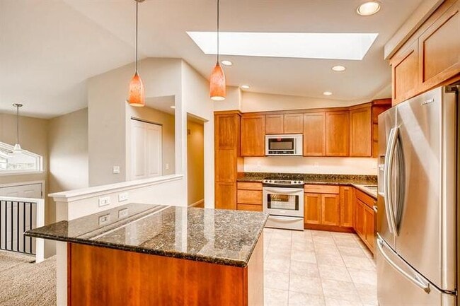 Building Photo - 10224 63rd Ave Ct E, Puyallup, WA, 98373