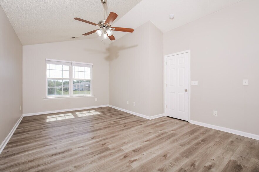 Building Photo - 6004 Silkwater Ct
