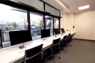 Business Center - Marina Vista
