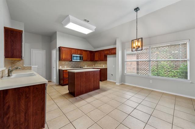 Building Photo - 1579 Bradford Trace Dr