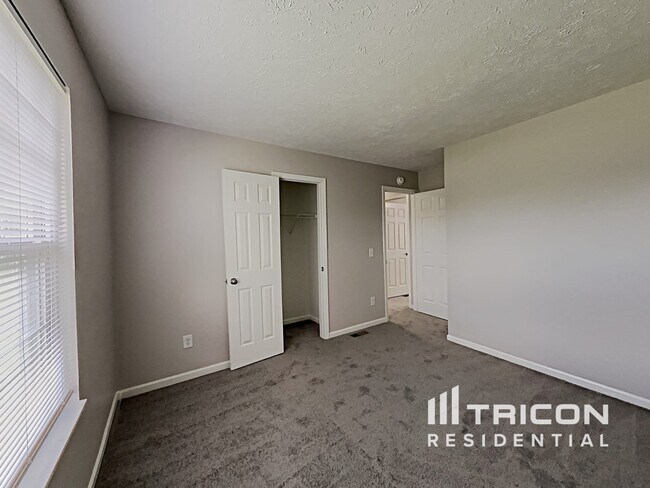 Building Photo - 1212 Green River Ct