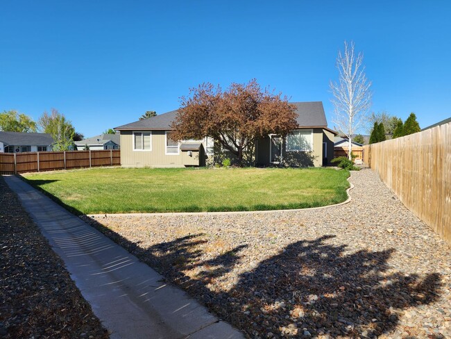 Building Photo - Home For Rent in Wildhorse Area of Minden