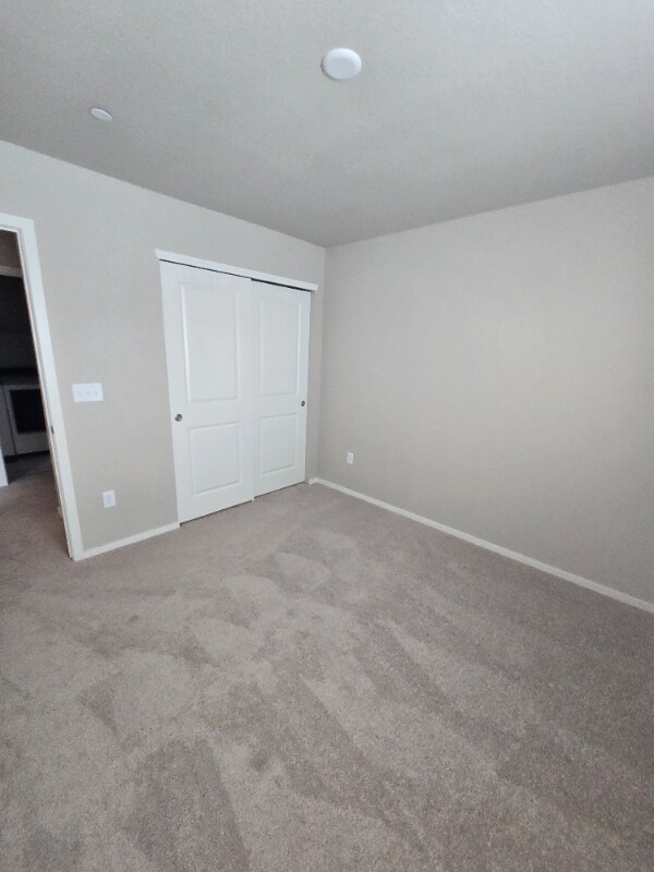 Building Photo - 4825 Autumn Leaf Dr