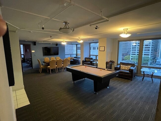 Building Photo - 440 N Wabash Ave