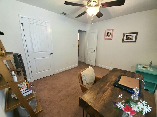 Building Photo - Corner Lot 4/2 Home - Fenced Yard - Near NAS