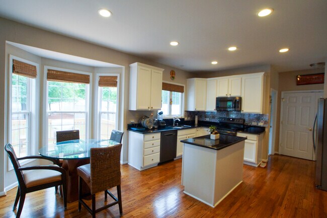 Building Photo - 314 Capistrane Dr