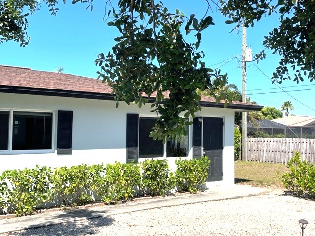 Building Photo - 627 92nd Ave N