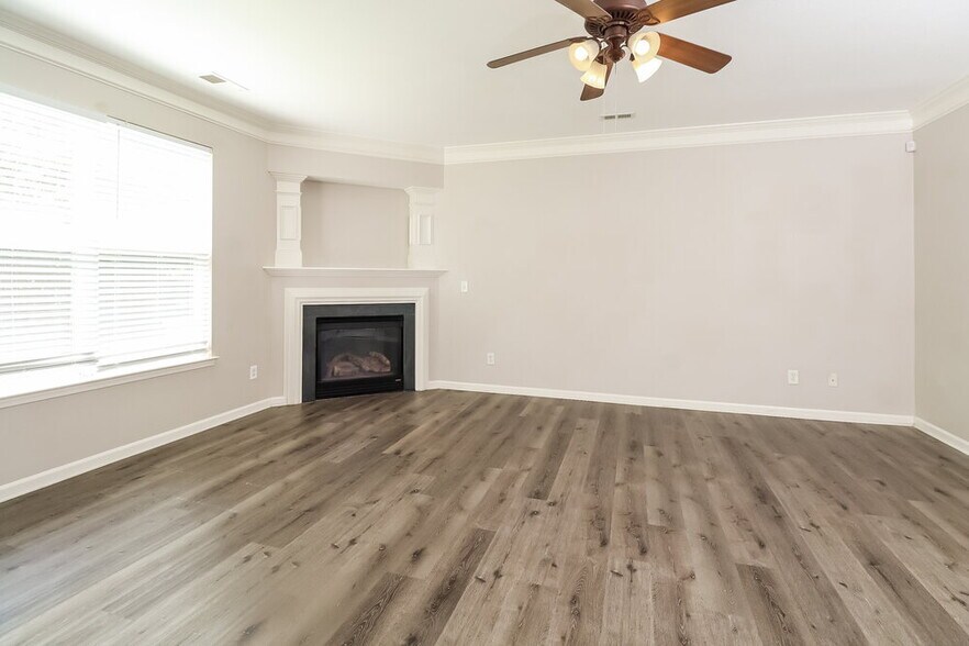 Building Photo - 4002 Chimney Wood Trail