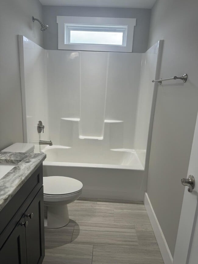 Building Photo - Three bedroom , 2.5 bathroom home in The C...