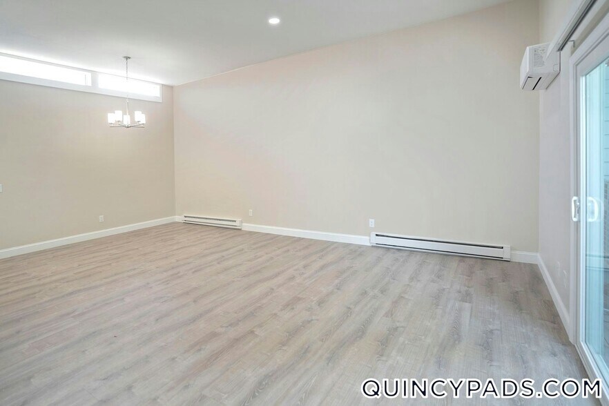 Building Photo - 63 Presidential Dr