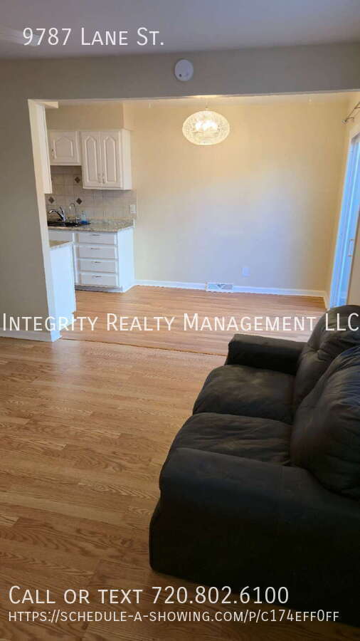 Building Photo - 9787 Lane St