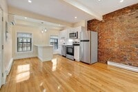 Building Photo - 61 Broadway