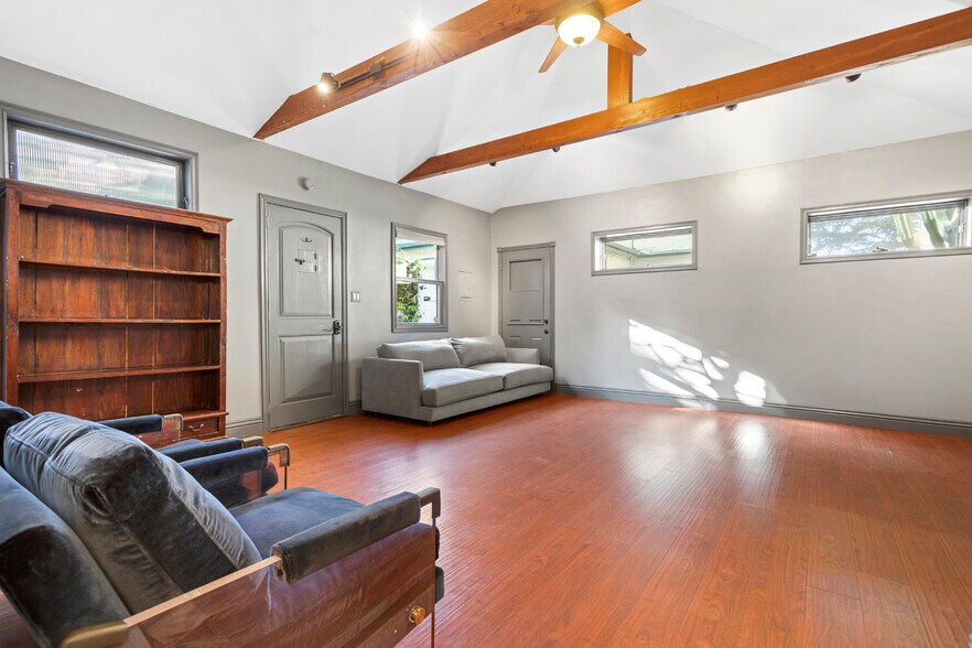 Building Photo - 4182 Irving Pl