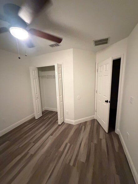 Building Photo - 2425 Ashecroft Dr